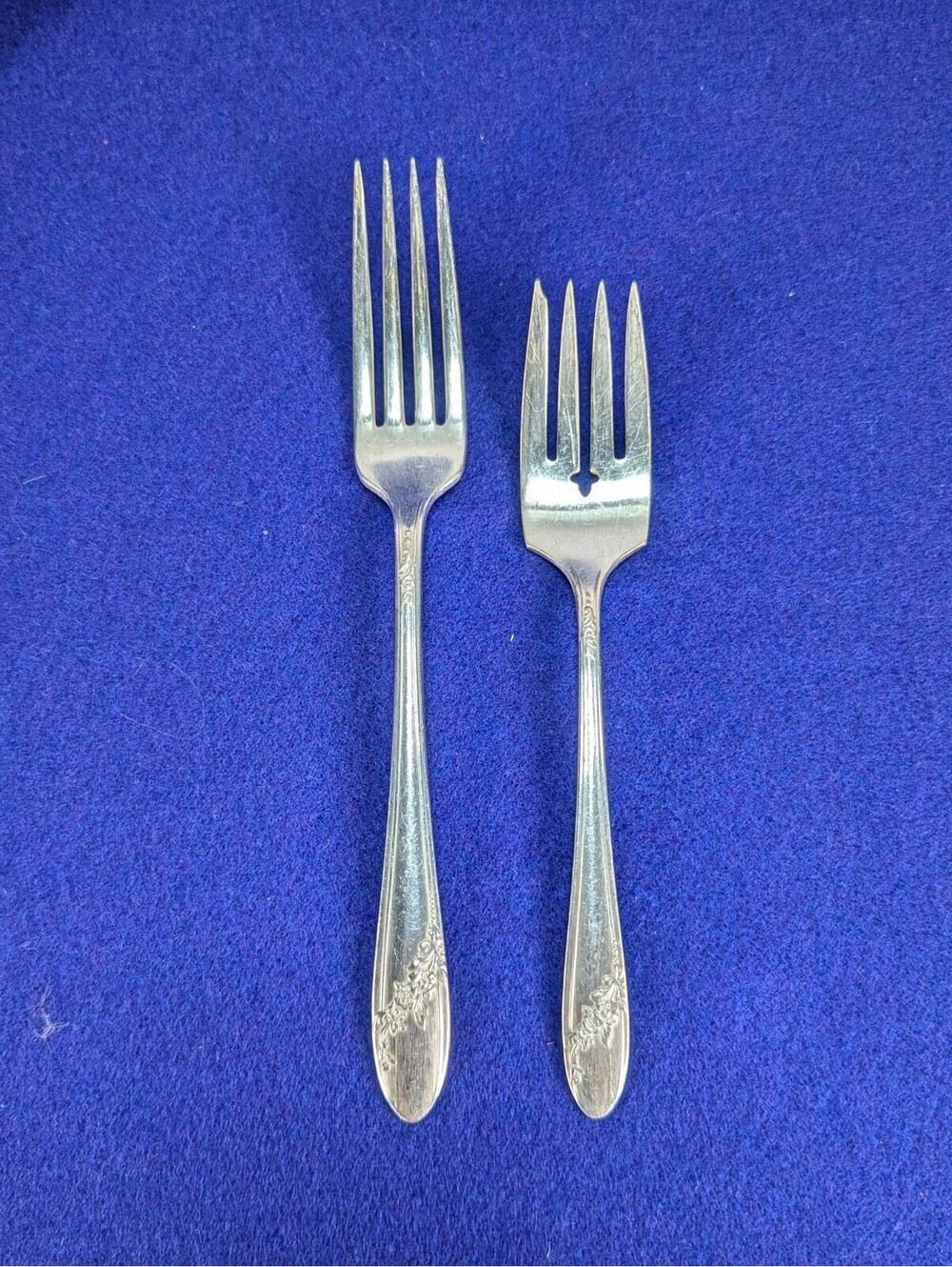 Oneida Queen Bess II Dinner & Salad Fork ONE of each Silverplate Flatware 1940s